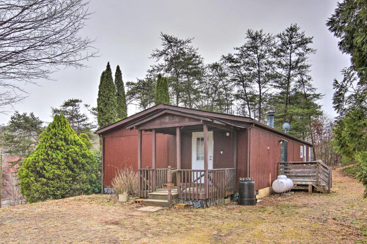 Cozy Asheville Cottage With Grill And Fire Pit! エクステリア 写真
