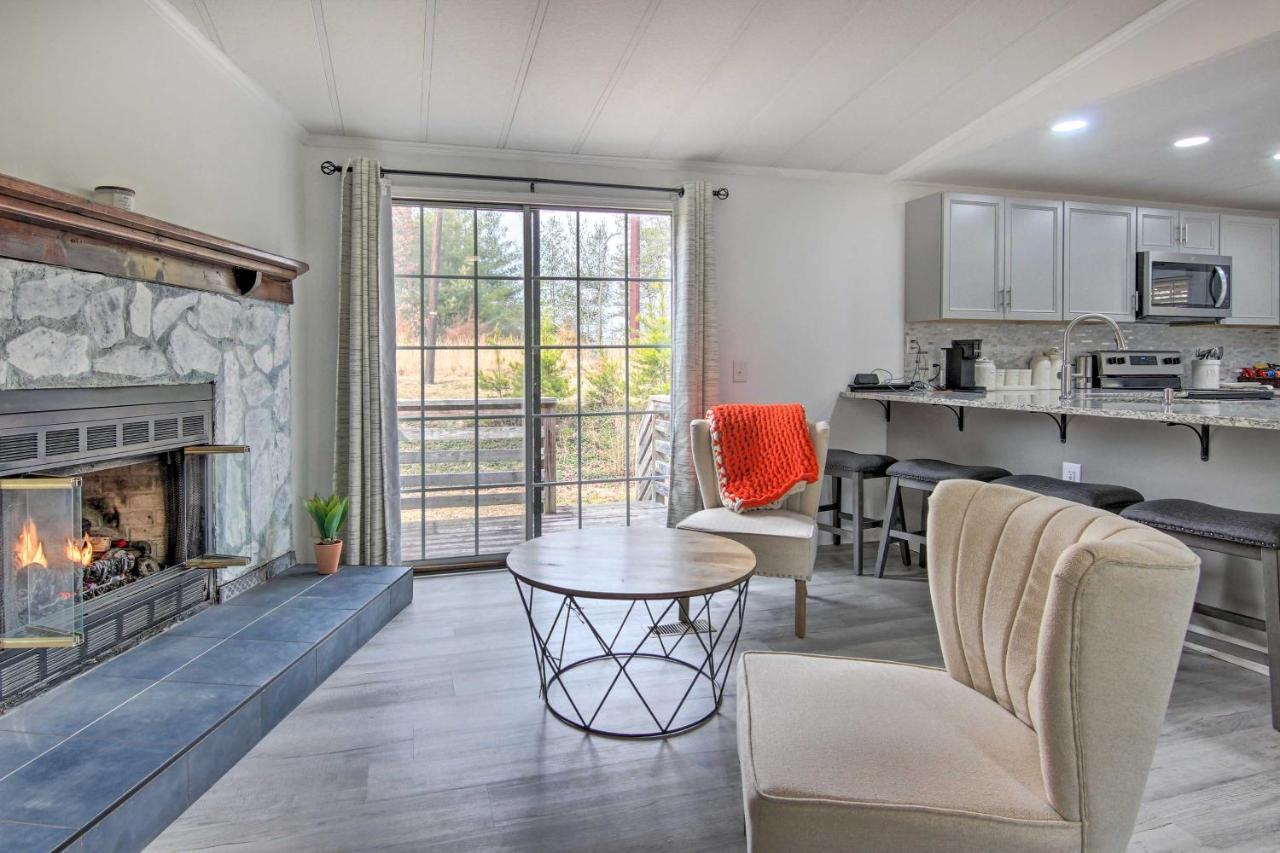 Cozy Asheville Cottage With Grill And Fire Pit! エクステリア 写真