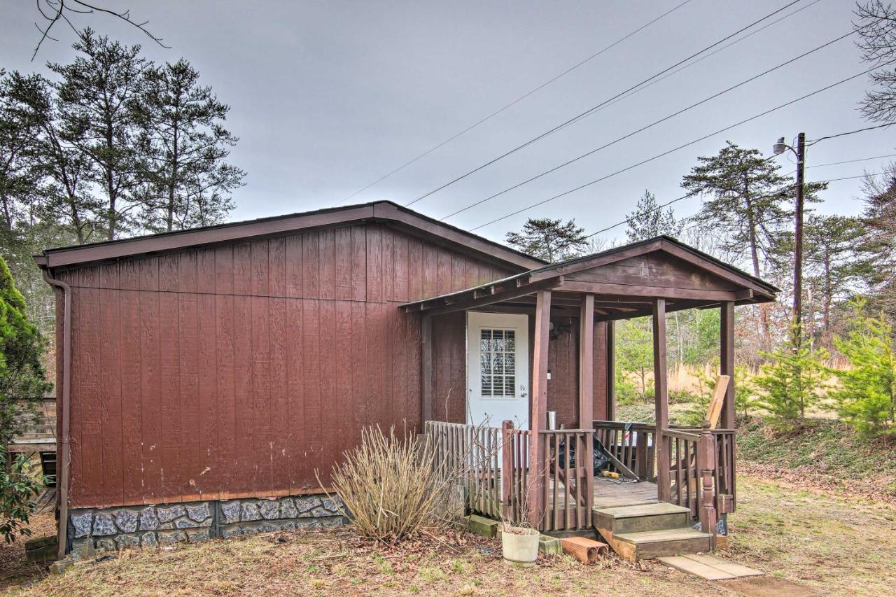 Cozy Asheville Cottage With Grill And Fire Pit! エクステリア 写真