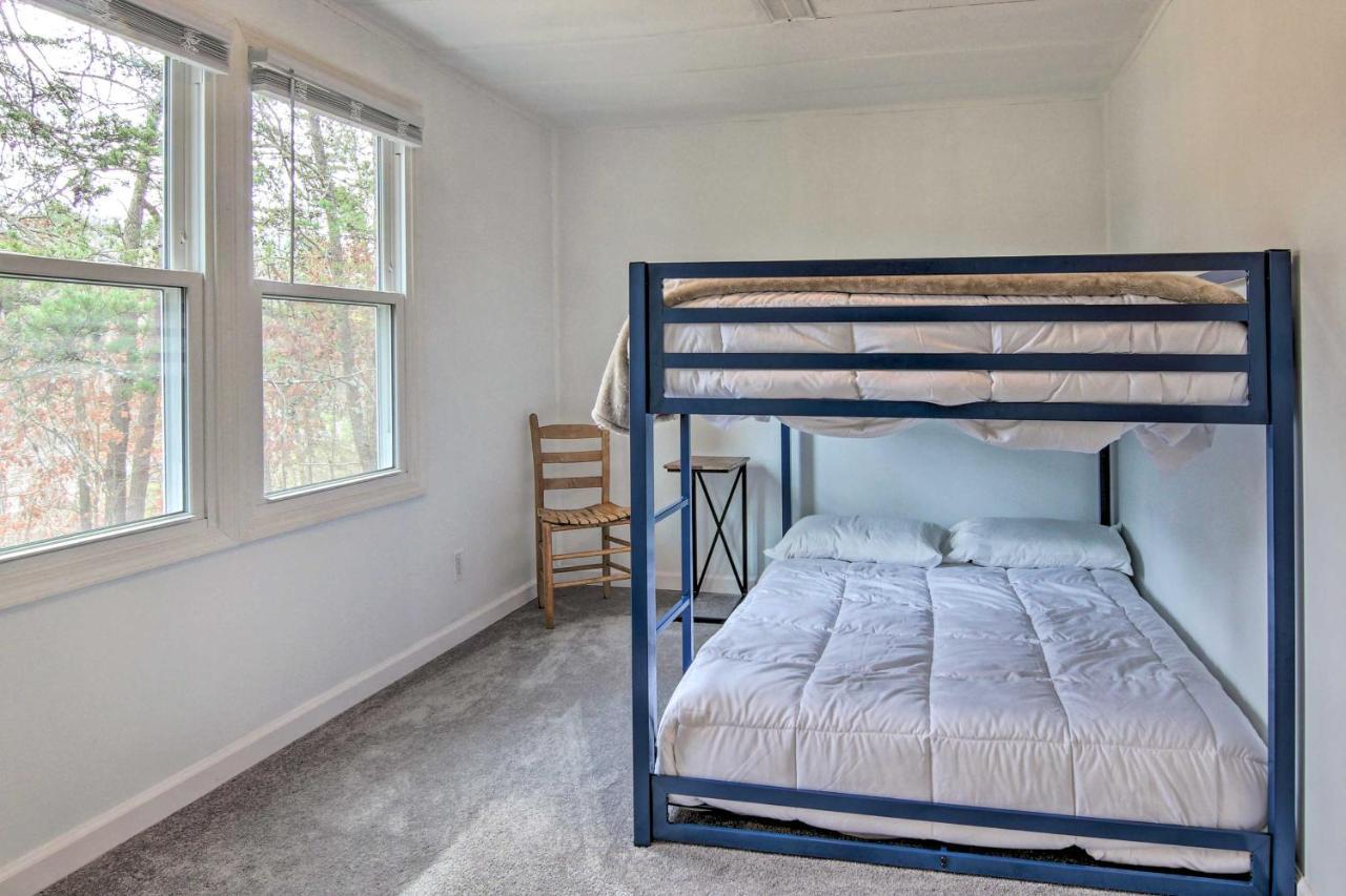 Cozy Asheville Cottage With Grill And Fire Pit! エクステリア 写真